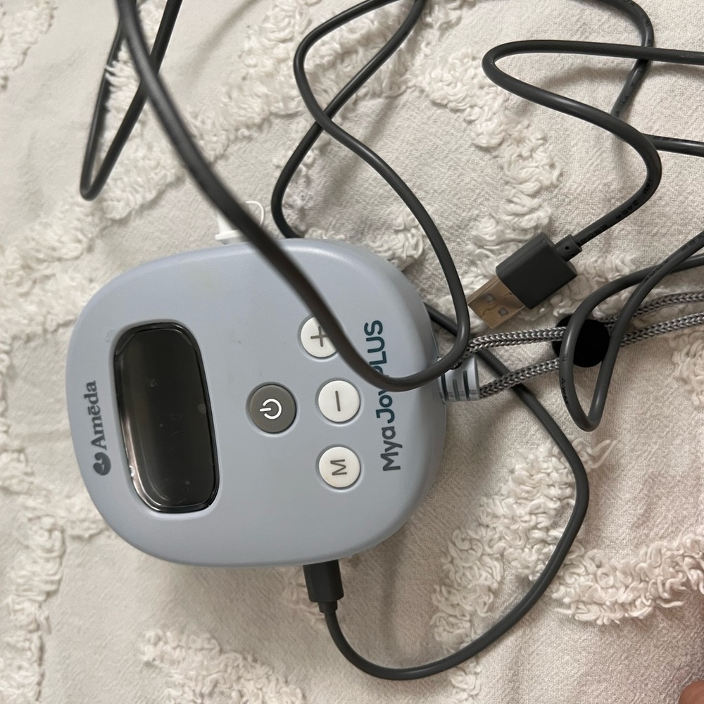 Ameda Myo Plus Portable pump Device - Gray
